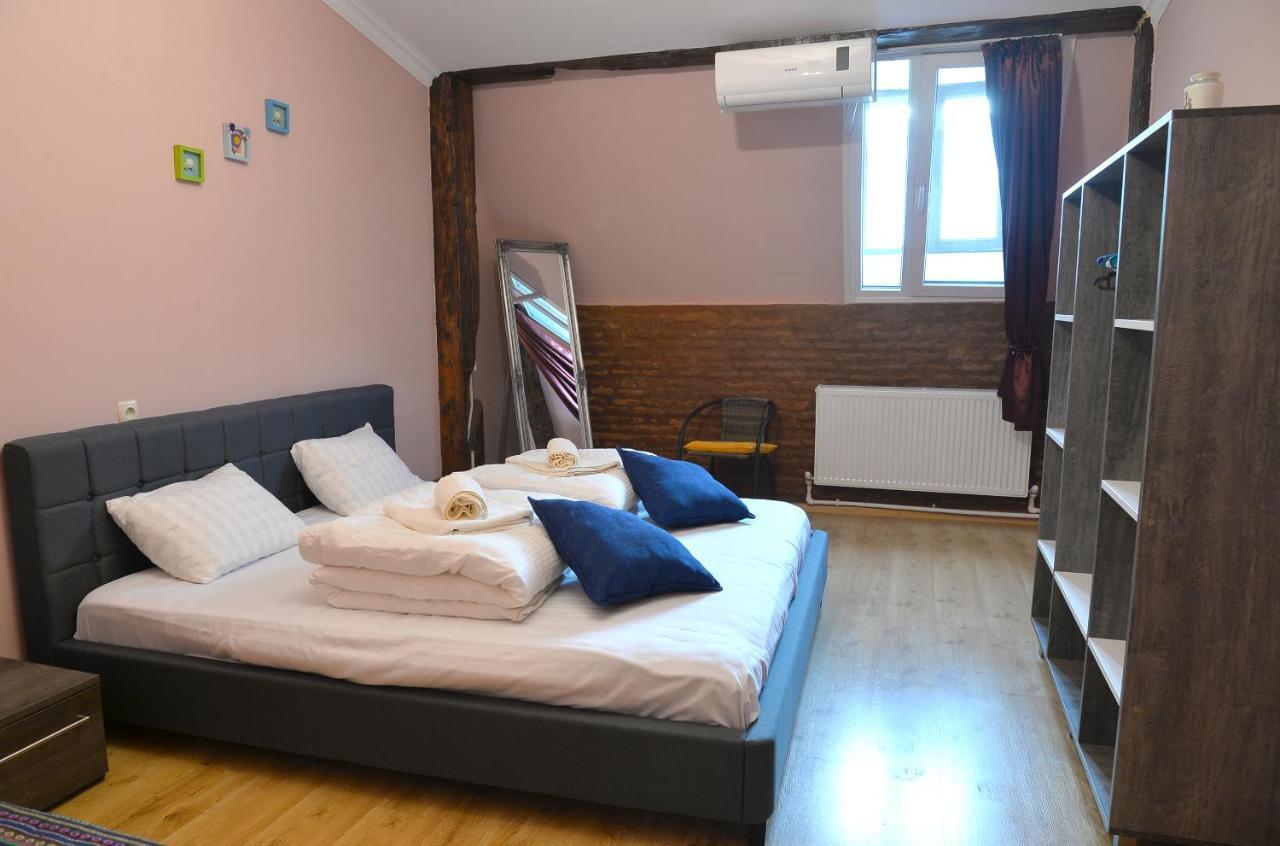 Natia'S Apartment On Dadiani St. Τυφλίδα Εξωτερικό φωτογραφία